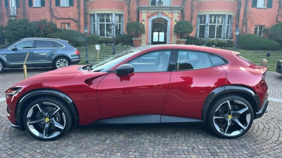 Experiencing True Luxury Ferrari Delivered to My Hotel and a Scenic Drive